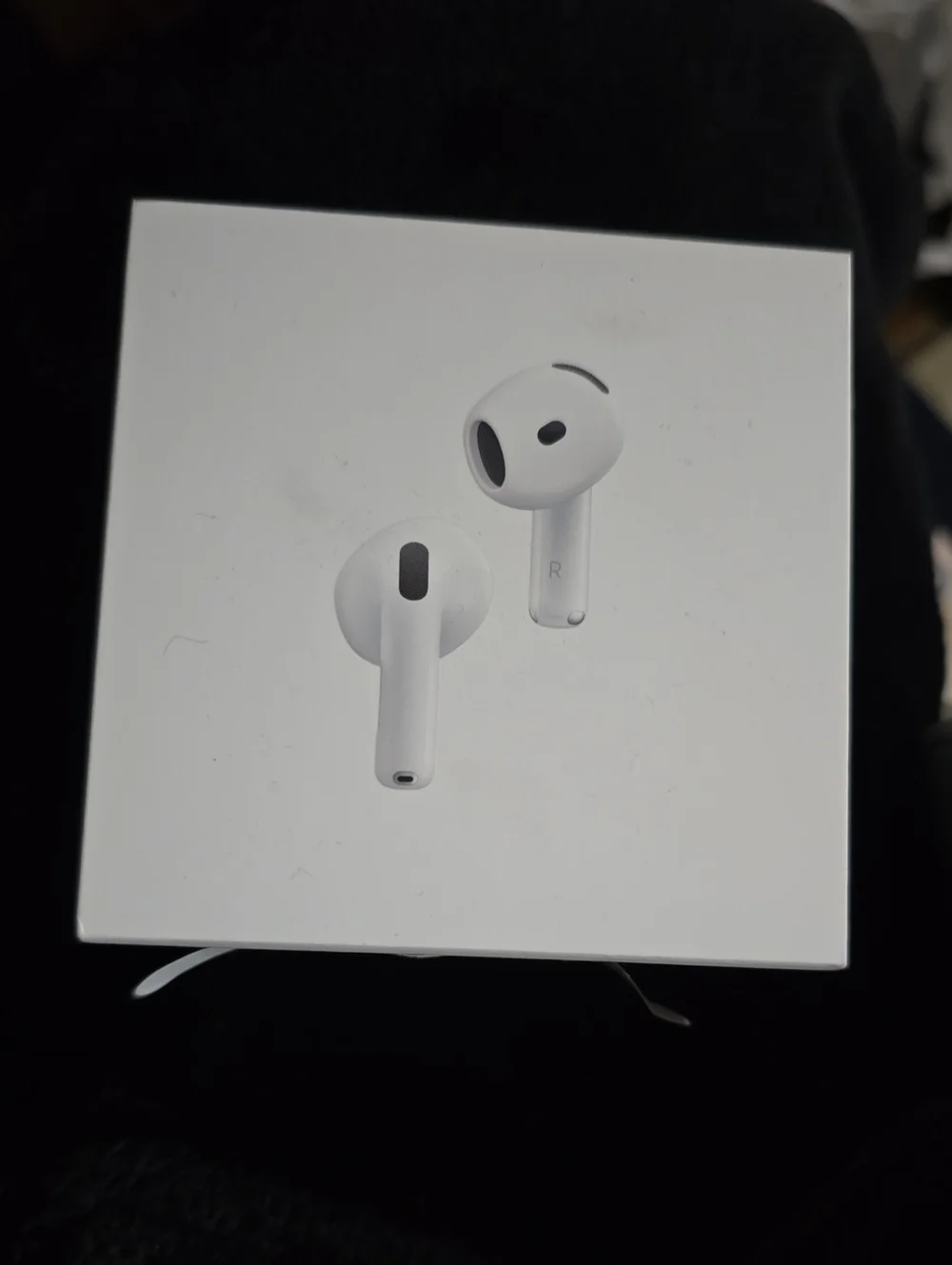 Apple White Wireless Earbuds with Charging Case